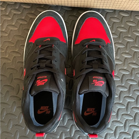 Nike SB Alleyoop - Picture 3 of 5